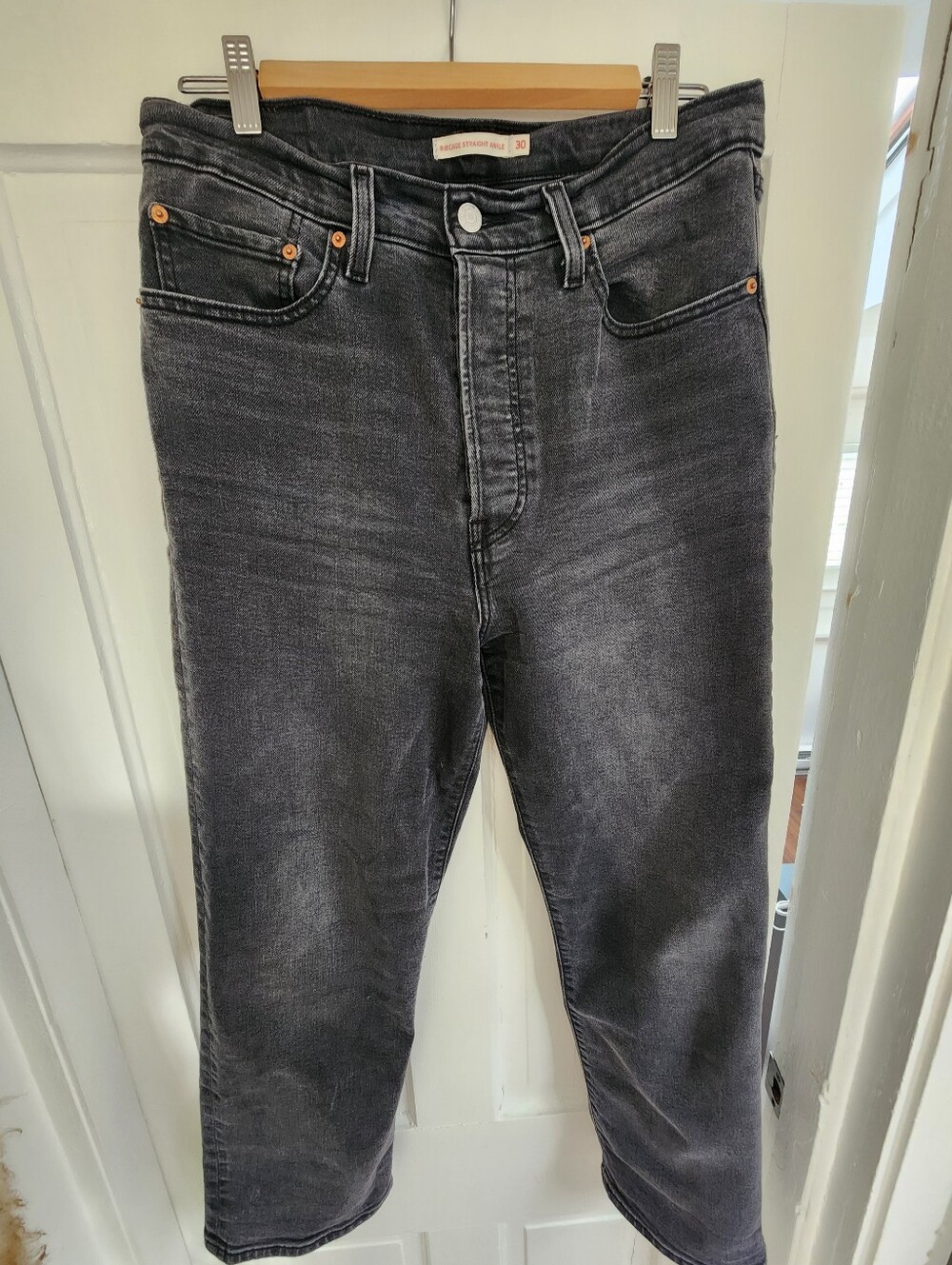 Levis 'Ribcage Straight Ankle' Jean